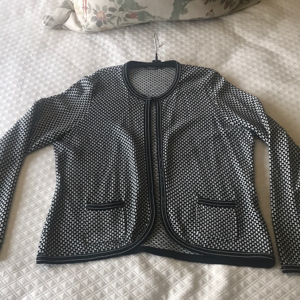 Ladies sweater jacket